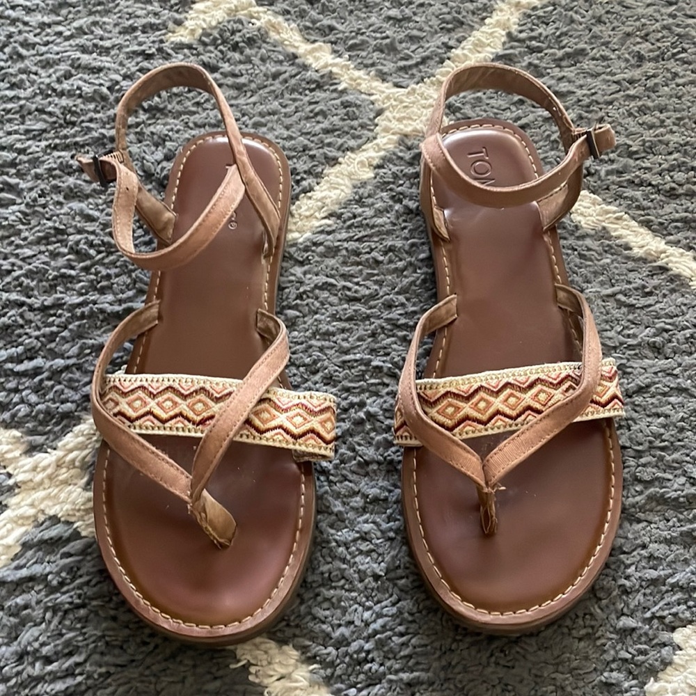 Toms sandals